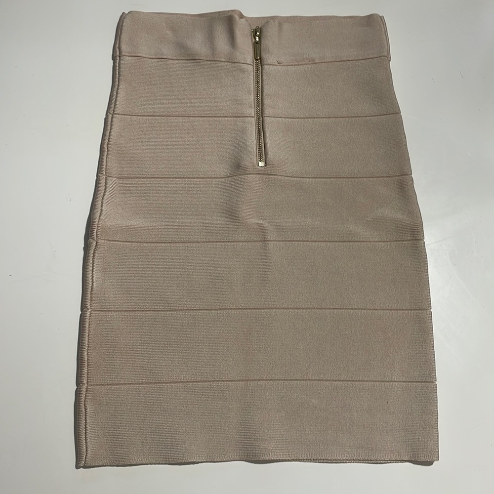 High waisted skirt